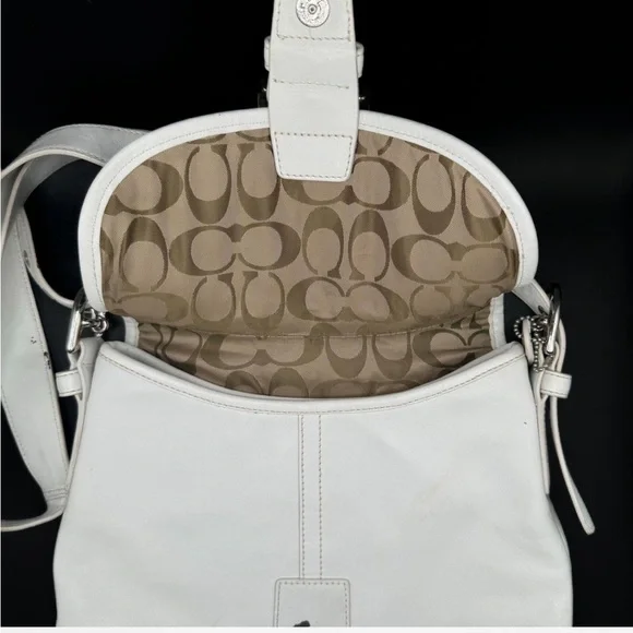 Coach White Leather Bag with Strap 

Length 11”
Width 11.5”
Strap 20”

Preloved - Picture 2 of 6